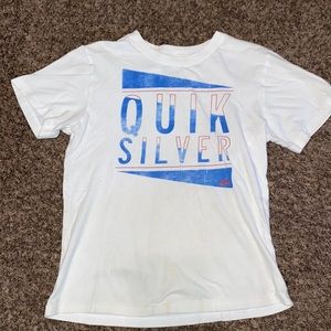 Kids quicksilver t-shirt🌟 good condition, smoke free home!